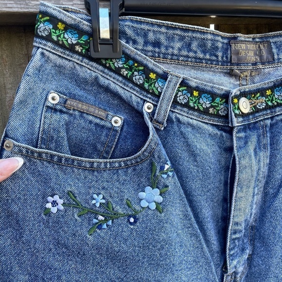 NYC Design Company Boho Vintage Embroidered 80s 90s High Waisted Straight Jeans - Picture 2 of 7